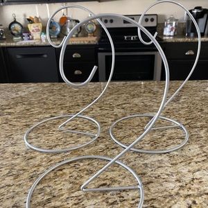 3 large ornament stands